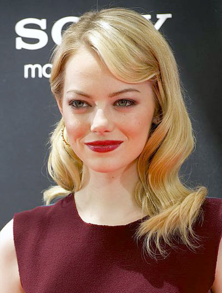 12_06_emma_stone_hair_news_2012_blonde_red