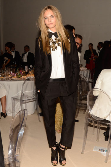 hbz-Holiday-Style-ideas-Cara-Delevingne-lgn