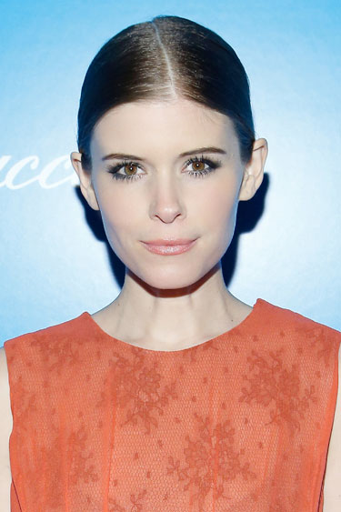 hbz-NYE-Beauty-Tricks-Kate-Mara-lgn