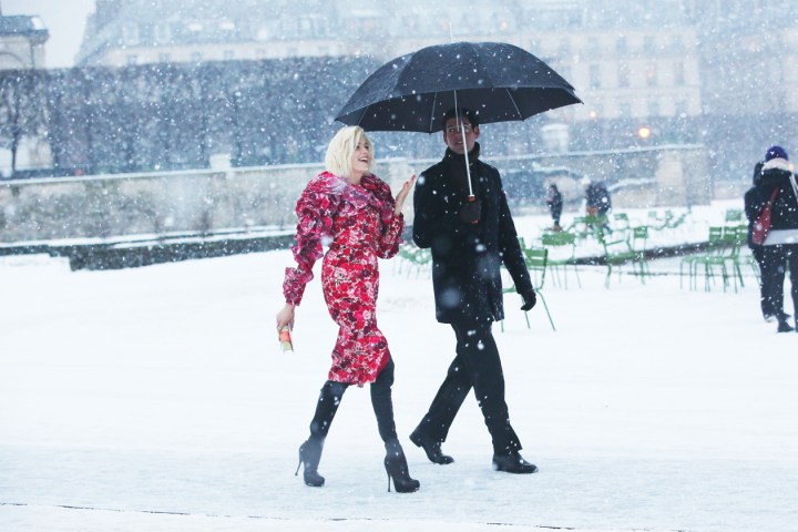 elena-perminova-haute-couture-fashion-week-streetstyle-2013-florals