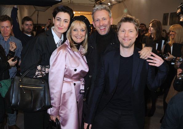 Twiggy+Burberry+Prorsum+Backstage+LFW+Autumn+JQetsGajwn-l