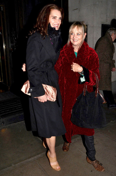 Twiggy+Twiggy+Brooke+Shields+Leaving+Wolseley+39vNGHHoPKhl