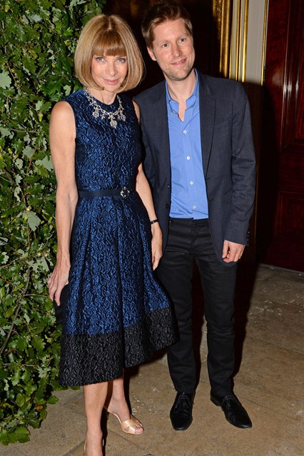 anna-wintour-christopher-bailey-vogue-17sep13-rex_b_426x639