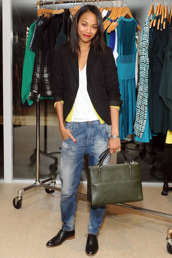 Zoe-Saldana-Vogue-11Dec13-Getty_b_592x888