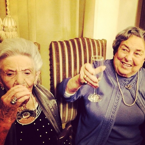 Tia Alvarina (99 anos, 100 em Maio) e Avó Manuela na festa dos seus 90 anos