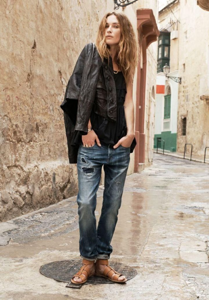 erin-wasson-in-malta-for-madewell-catalog-13